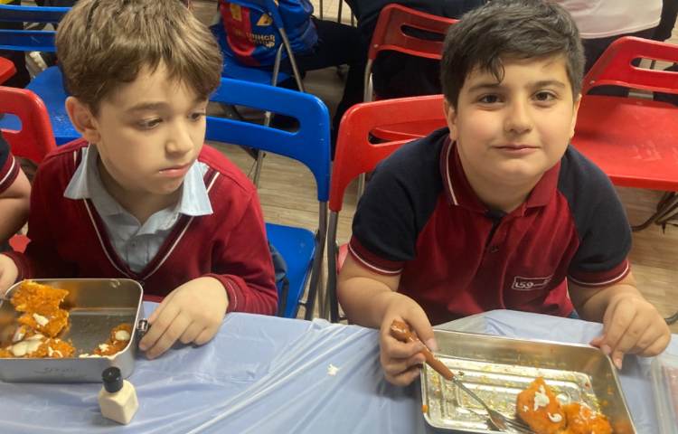 نظارت بر آداب غذاخوردن 5