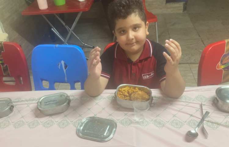 نظارت بر آداب غذاخوردن 6