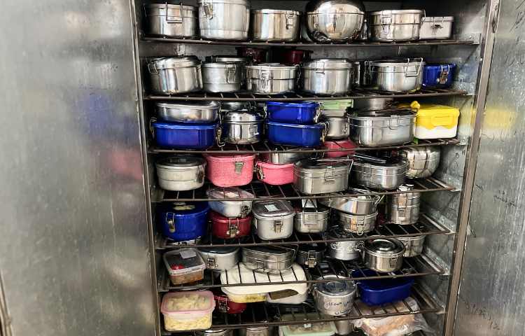 نظارت بر آداب غذاخوردن 6