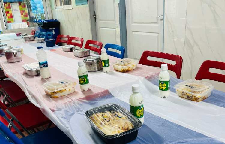 نظارت بر آداب غذاخوردن 7