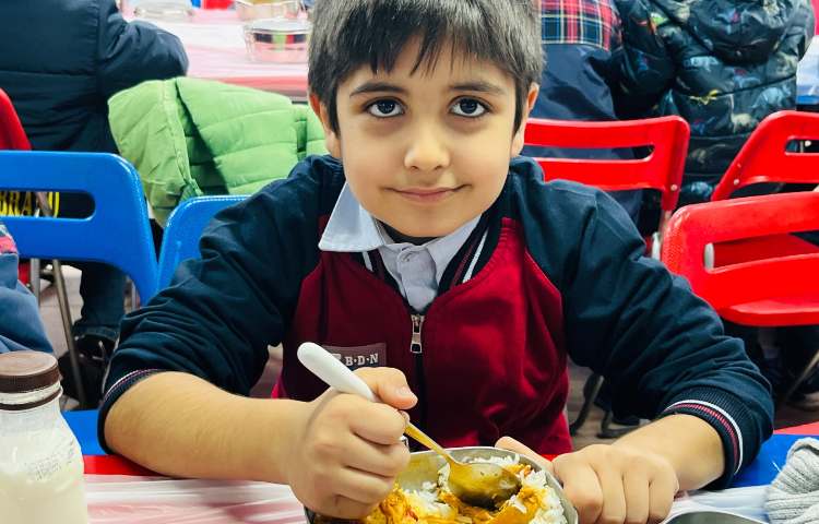 نظارت بر آداب غذاخوردن 7