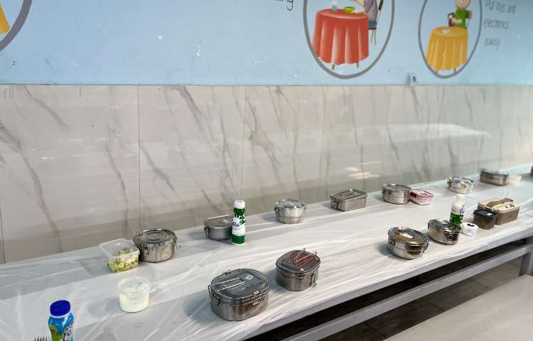 نظارت بر آداب غذاخوردن 9