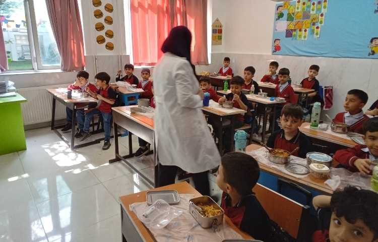 نظارت بر بهداشت زنگ نهار 5