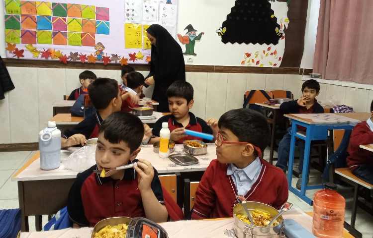 نظارت بر بهداشت زنگ نهار 9