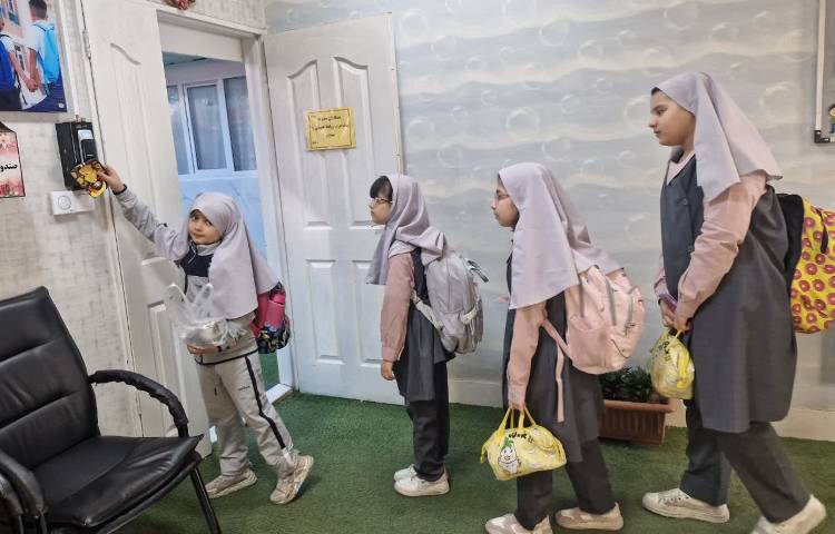 نظارت بر ثبت تردد دانش آموزان 4