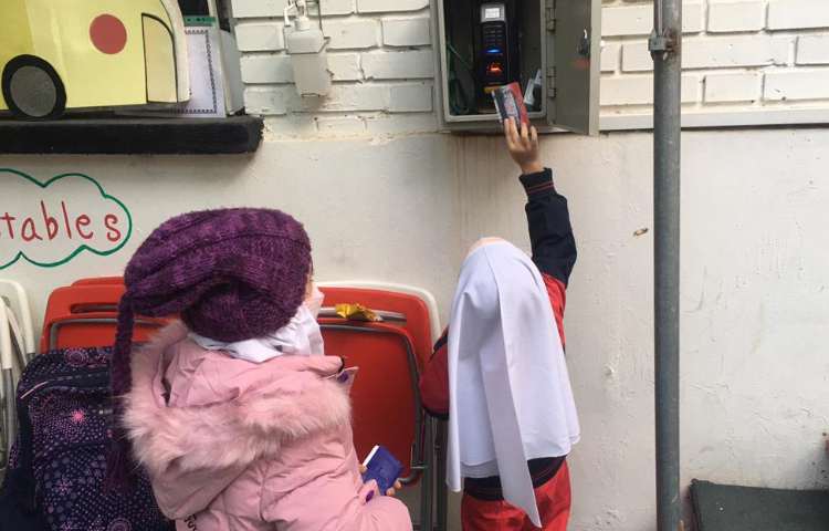 نظارت بر ثبت کارت تردد دانش آموزان 2