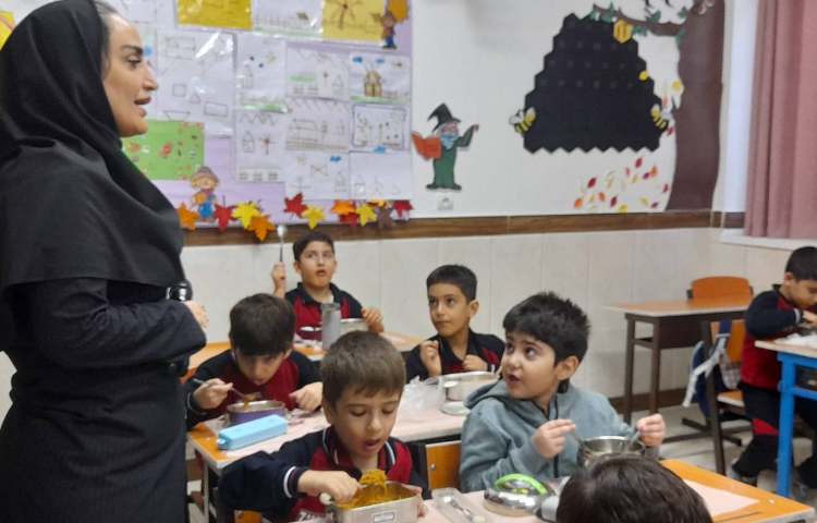 نظارت بر زنگ ناهار 1