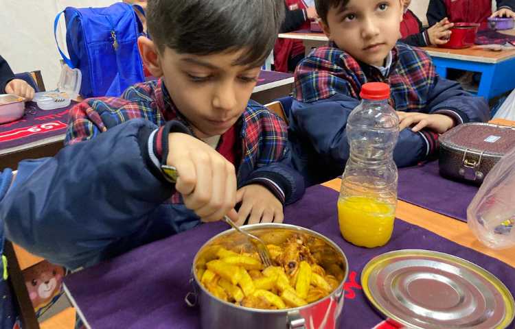 نظارت بر زنگ ناهار 9