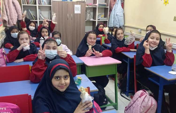 نظارت بر لقمه مادرانه