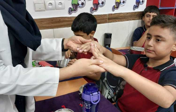 نظارت زنگ ناهار و بهداشت فردی 5