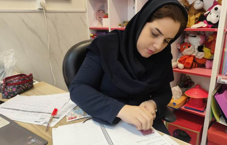 نظارت و بررسی دفاتر دانش آموزان 2