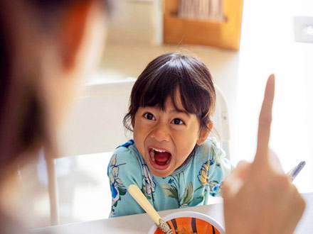 نفوذ و کنترل در کودکان