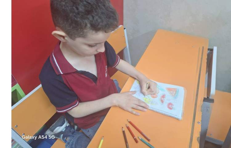 نقاشی آزاد پایه اول 4