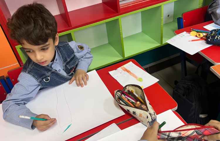 نقاشی ازداستان جان شما کجاست 7