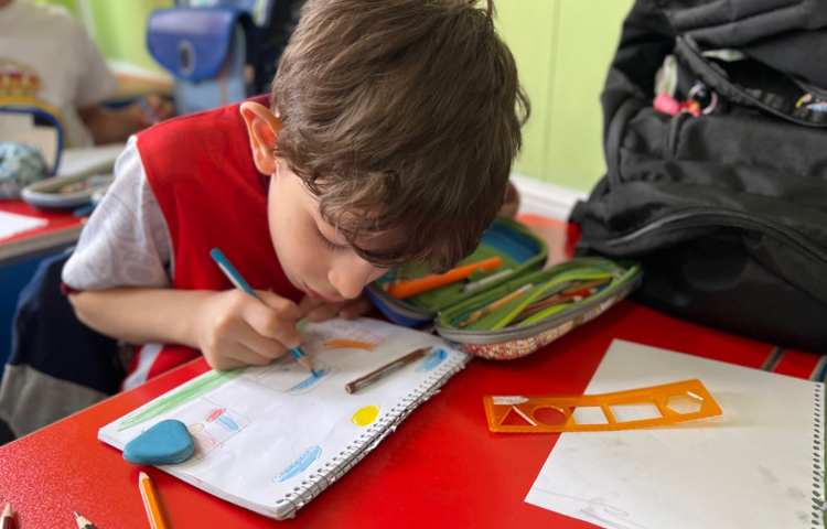 نقاشی از بستنی فروشی درپارک 5