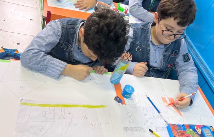 نقاشی از داستان خوانده شده 12