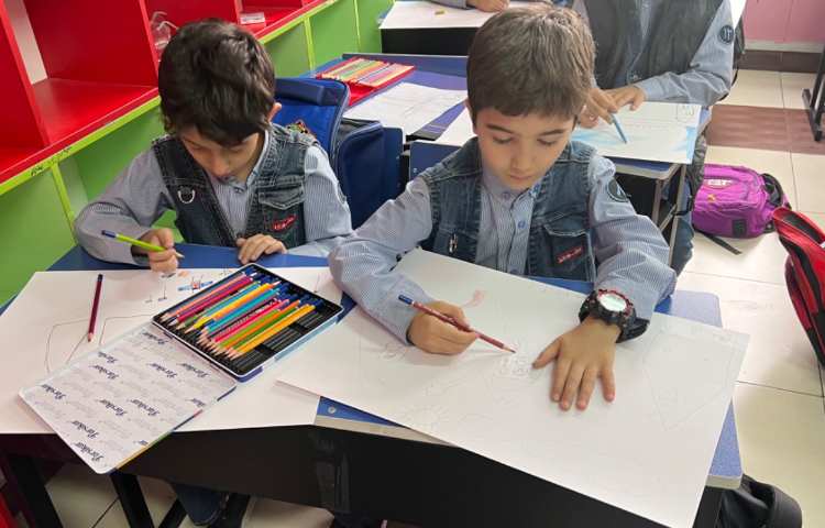 نقاشی از داستان خوانده شده 5