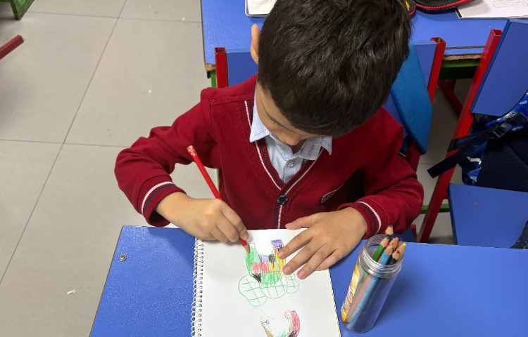 نقاشی المر و فیل های جنگل 4