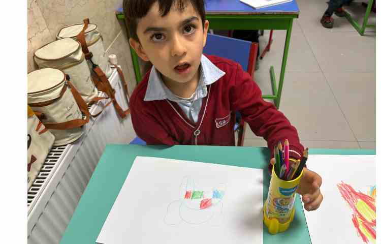 نقاشی المر و فیل های جنگل