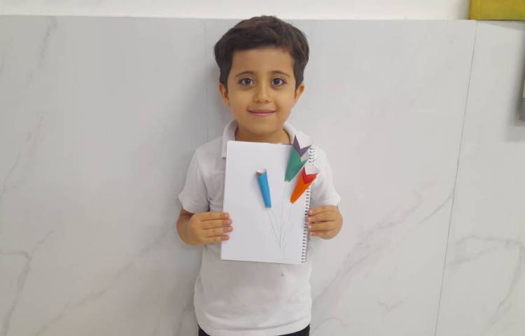 نقاشی با استفاده از دایره های کاغذی رنگی(کلاژ) 2