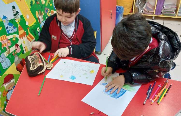 نقاشی با موضوع آکواریوم 4