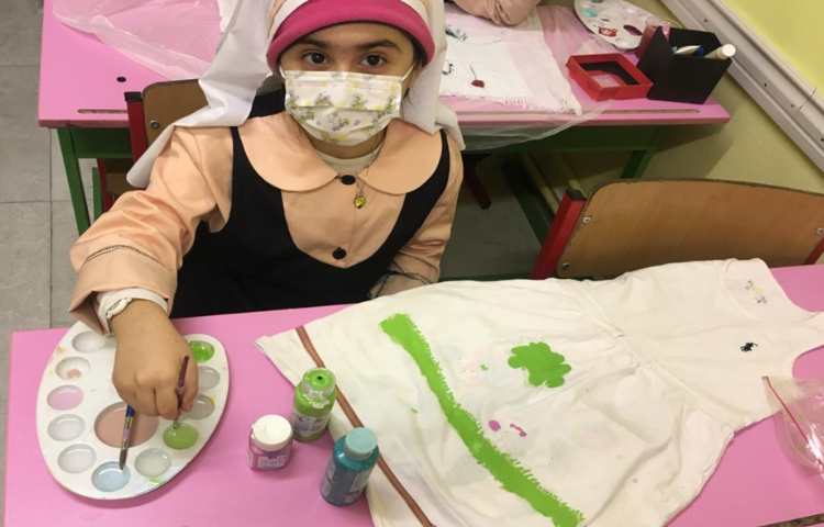 نقاشی حرفه ای روی پارچه با رنگ اکرلیک