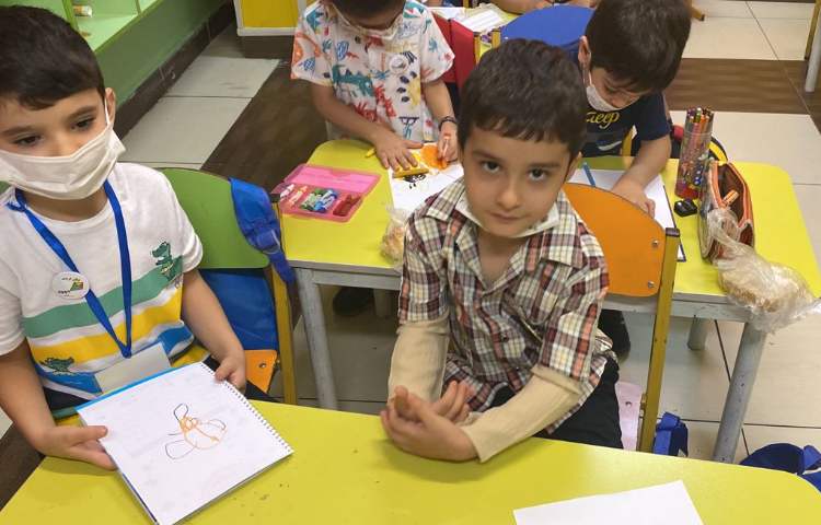 :نقاشی خرگوش و هویج، کلاس بادبادک 7