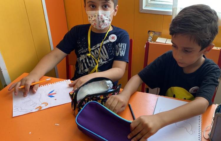 :نقاشی دایناسور، کلاس توت فرنگی 4