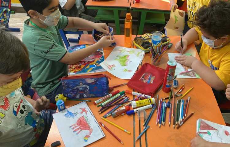 :نقاشی دایناسور، کلاس فضانوردان 1