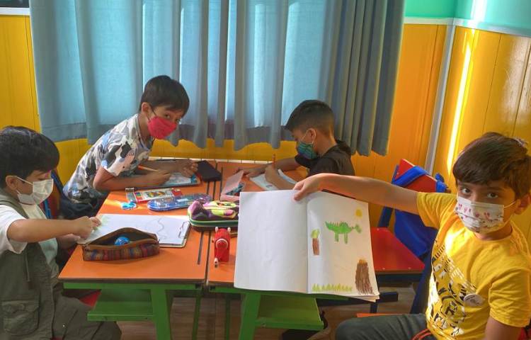 :نقاشی دایناسور، کلاس فضانوردان 3