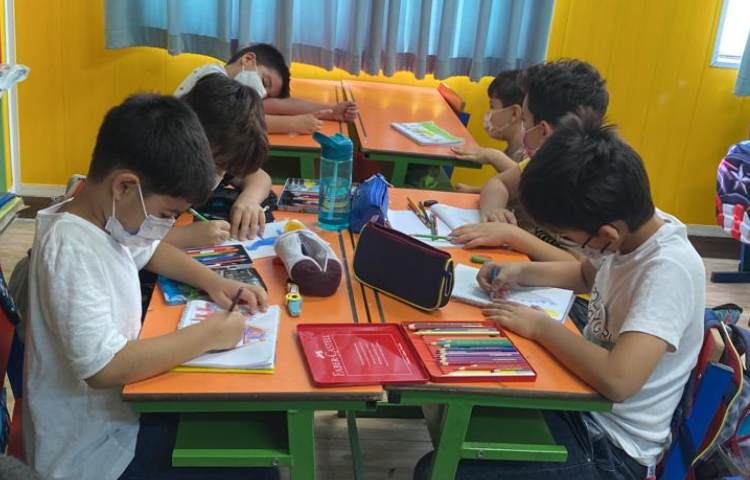 :نقاشی دایناسور، کلاس فضانوردان 4