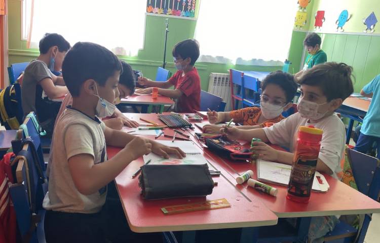 :نقاشی دایناسور، کلاس گیلاس 1