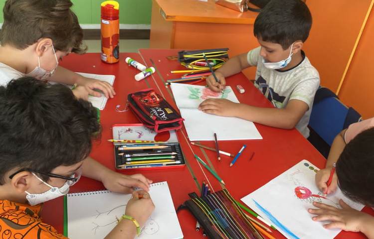 :نقاشی دایناسور، کلاس گیلاس 4