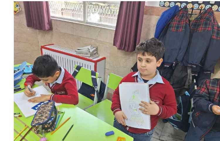 نقاشی دلقک کلاس اول خانم حسینی 5