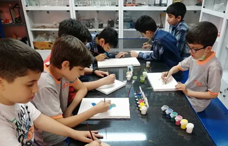 نقاشی روی سفال دانش اموزان پایه سوم دبستان 3