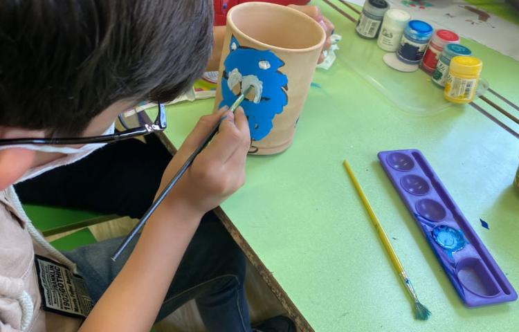 :نقاشی روی سفال، کلاس زمین 3