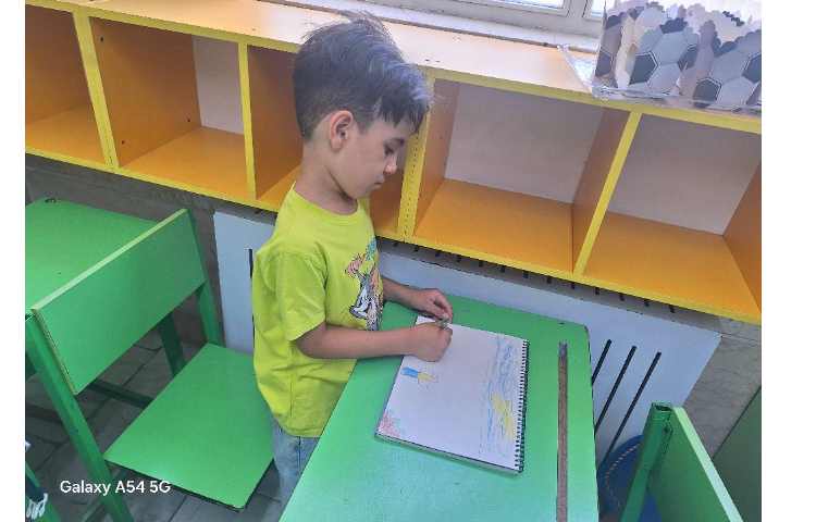 نقاشی شخصیت مورد علاقه 4