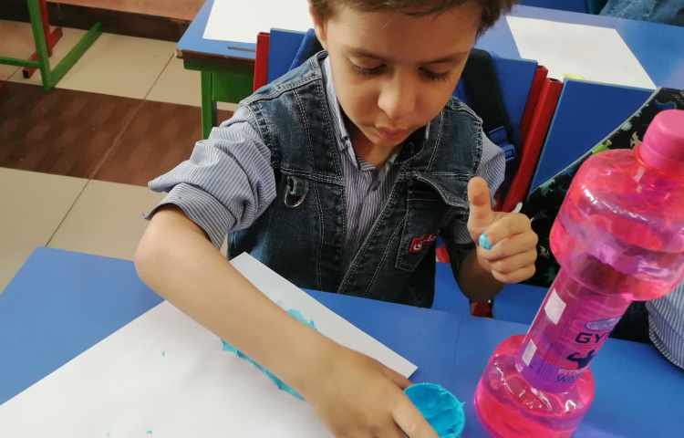 نقاشی طبیعت با رنگ انگشتی 1