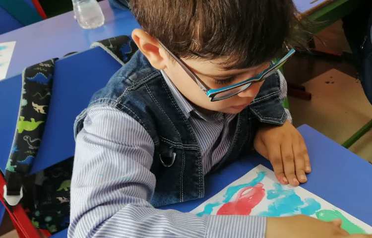 نقاشی طبیعت با رنگ انگشتی 4