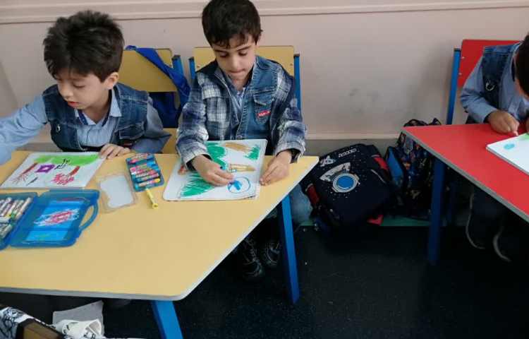 نقاشی طبیعت با مدادشمعی 1