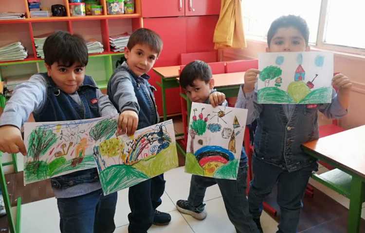 نقاشی طبیعت با مدادشمعی 2