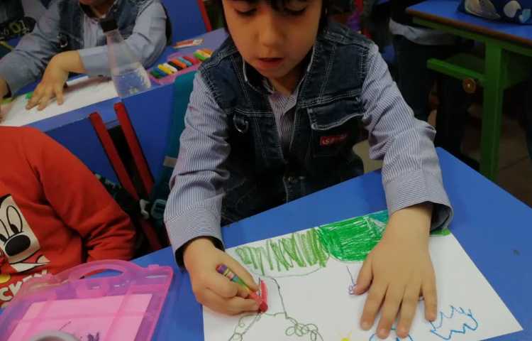 نقاشی طبیعت با مدادشمعی 2