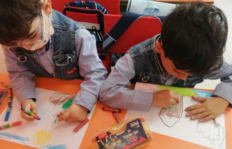 نقاشی طبیعت با مدادشمعی 3