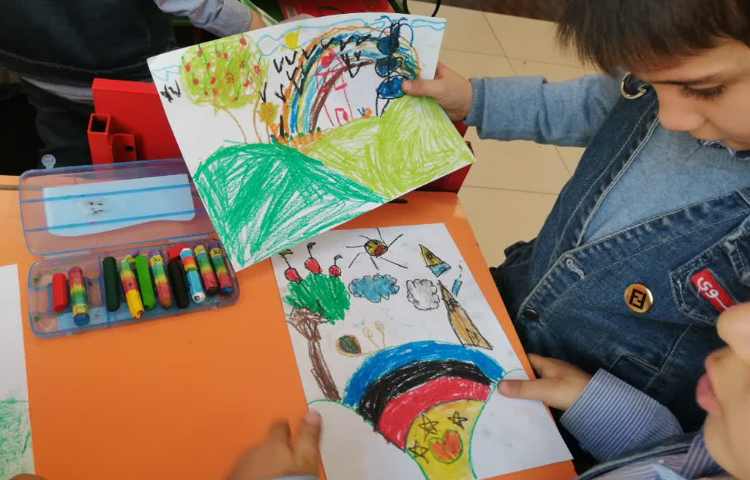 نقاشی طبیعت با مدادشمعی 5