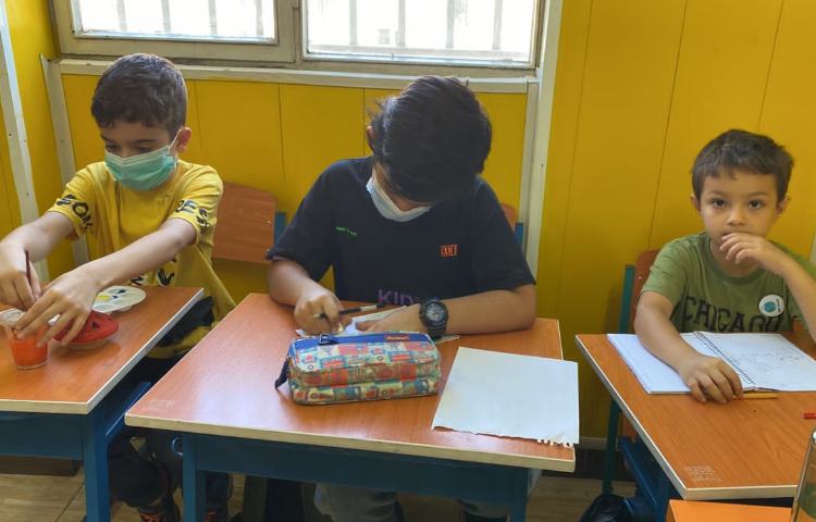 :نقاشی فیل و نقاشی روی سفال، کلاس زمین 1