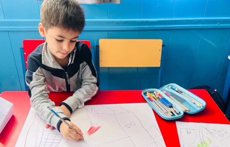 نقاشی مسابقه جان شما کیست 4