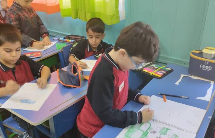 نقاشی نقشه گنج انجام شد 5