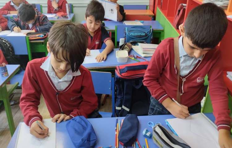 نقاشی هیولای رنگی (احساسات) 4