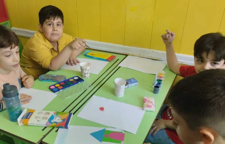 نقاشی هیولا با آبرنگ