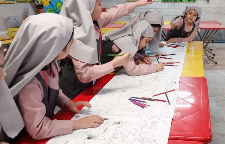 نقاشی و رنگ آمیزی دسته جمعی 2